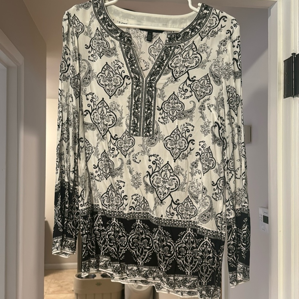 White House Black Market Top